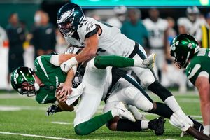 Hail Morgan! Jets rally to tie Eagles 31-31 as time expires