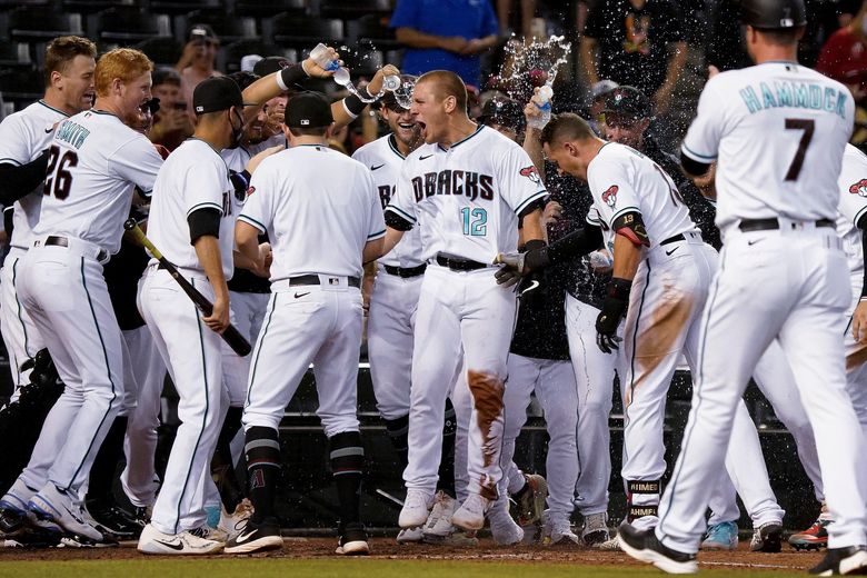 Blake Snell, Manny Machado Carry Padres Past Diamondbacks