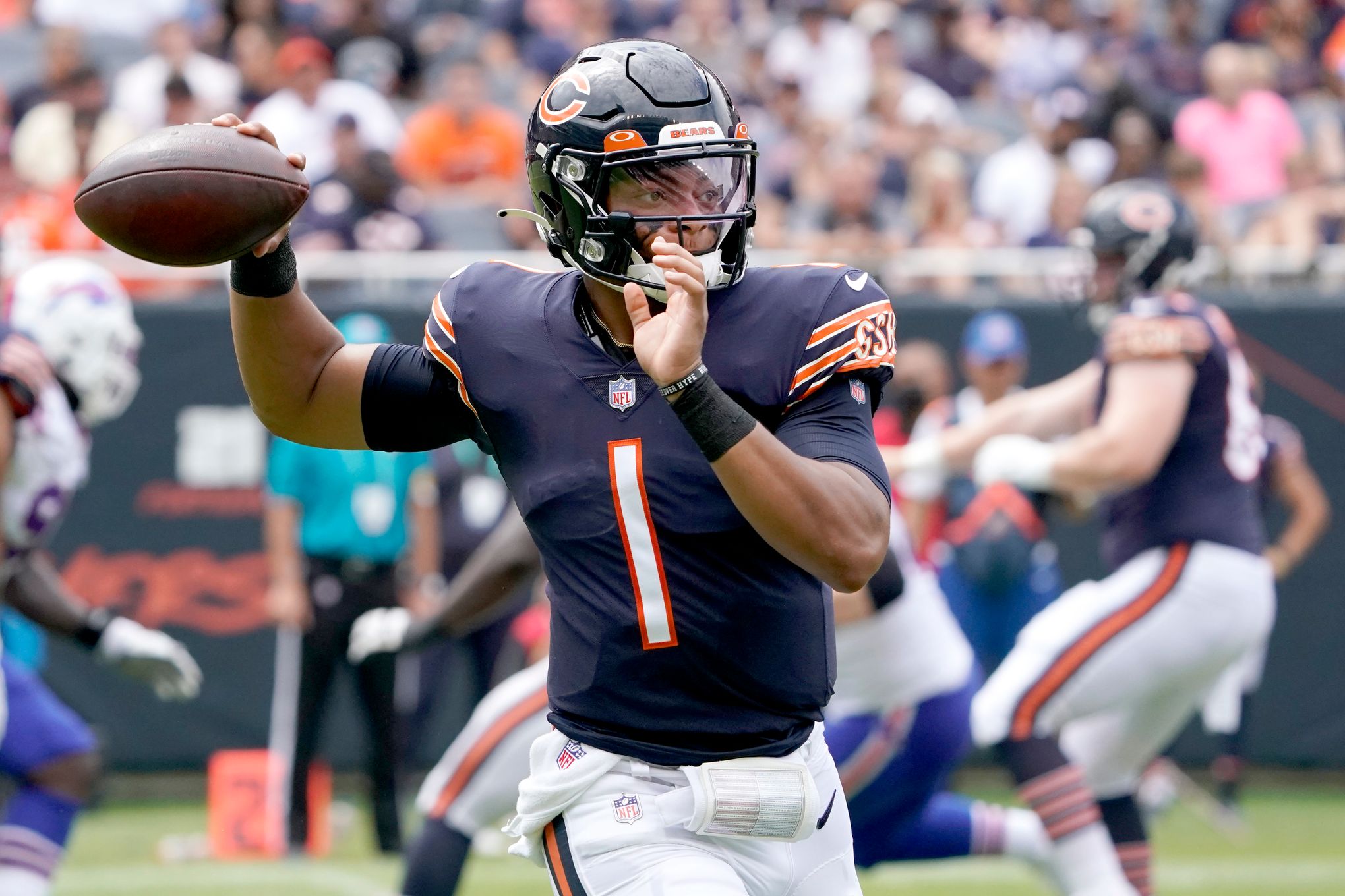 Justin Fields: Chicago Bears QB throws TD pass on final preseason play