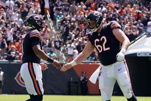 Bears' late takeaway sets up Cairo Santos' game-winning field goal