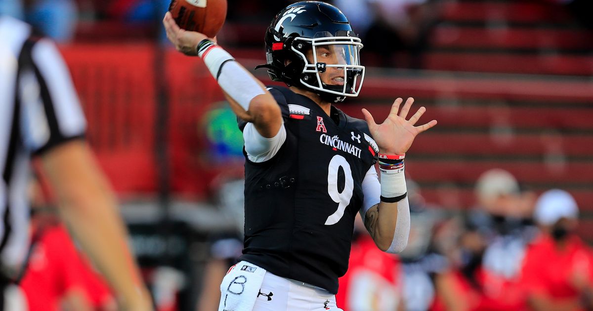 Cincinnati Football: Bearcats unveil brand new all-black uniforms