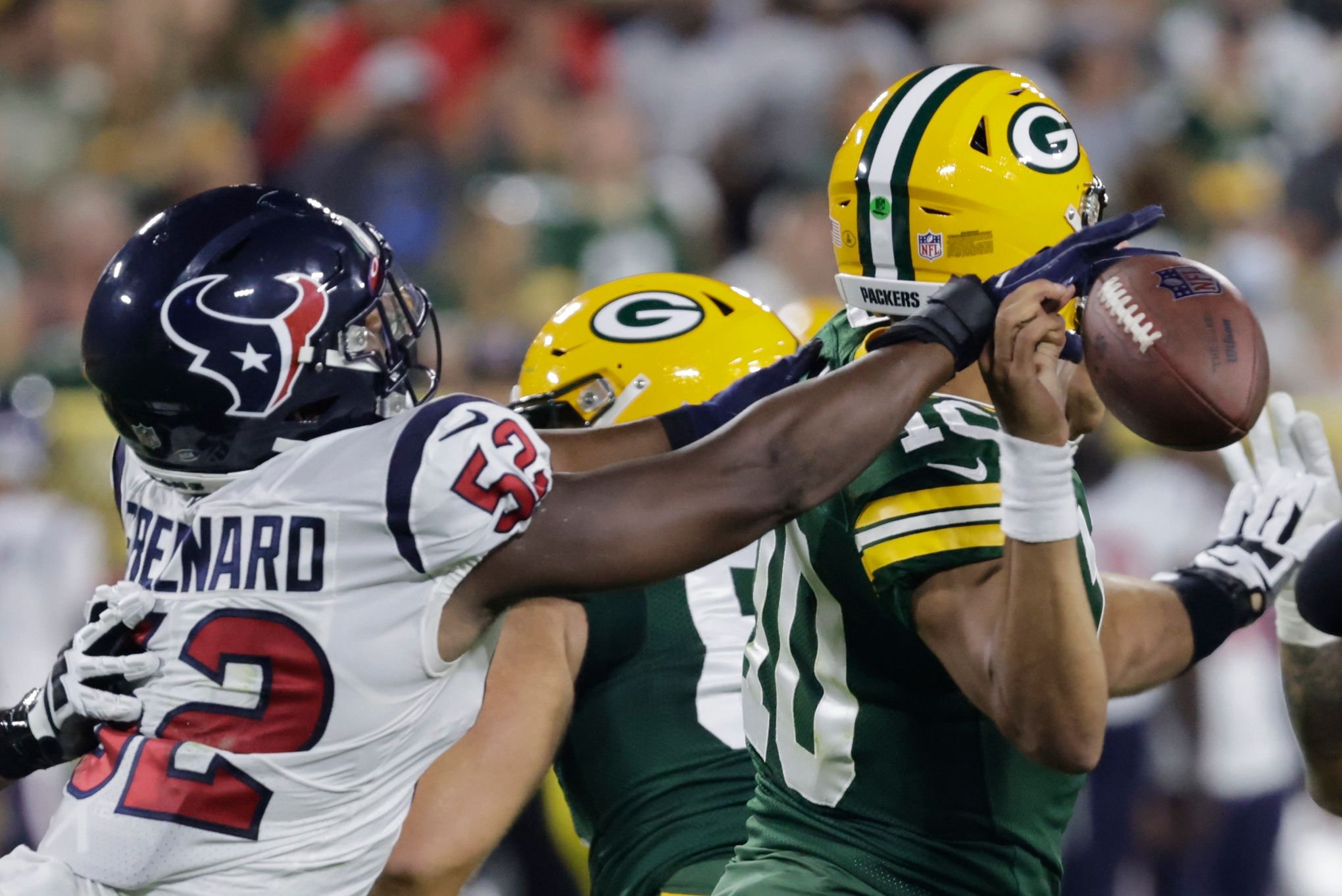 Love connects with Watson on TD pass as Packers close preseason