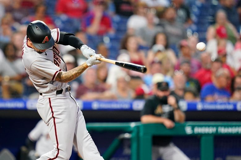 Kole Calhoun hits two home runs in D-backs' win