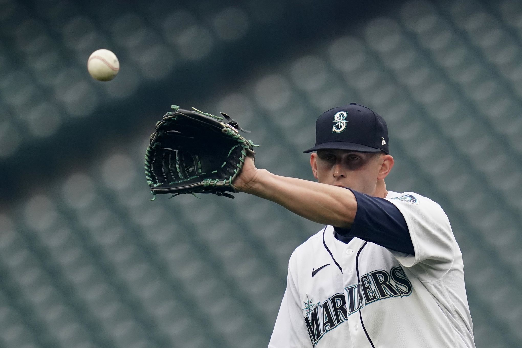 Bears' ace Chris Flexen returning to MLB with Seattle Mariners