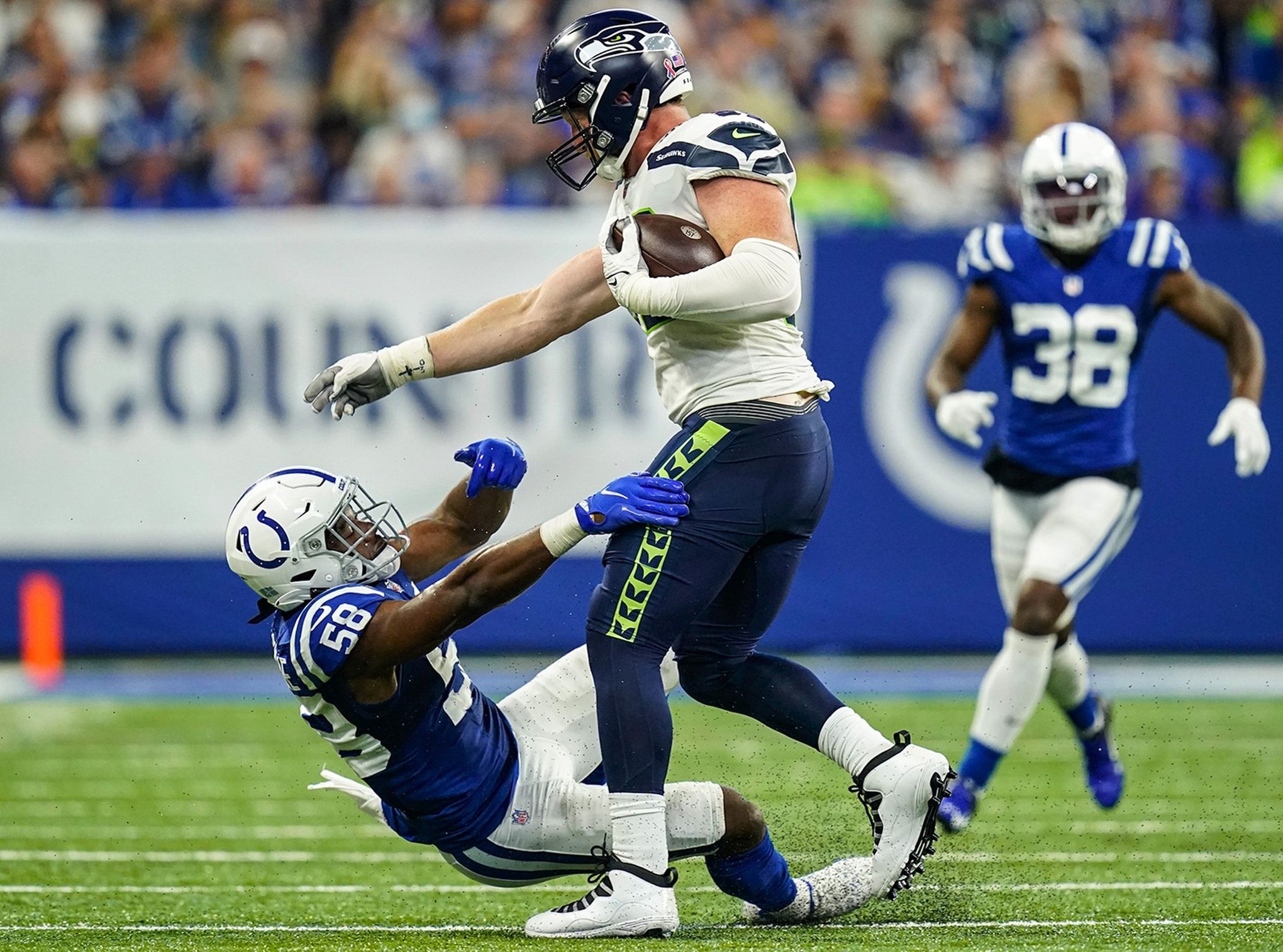 Before snagging game-sealing touchdown, Seahawks wide receiver DK Metcalf  kept his cool