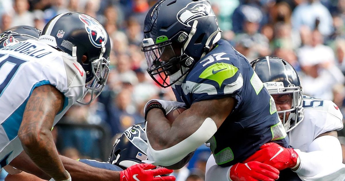 Fans go crazy for Tennessee Titans' Derrick Henry in pregame warmups