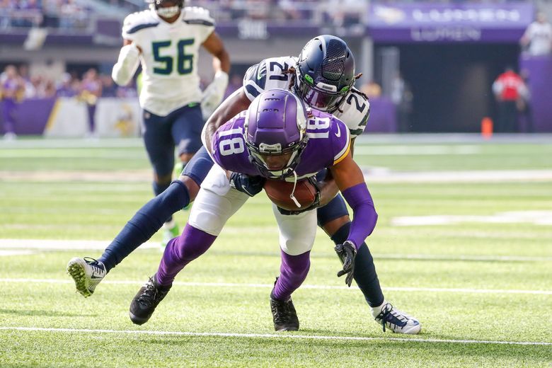 Grading the Seahawks' 30-17 loss to the Vikings