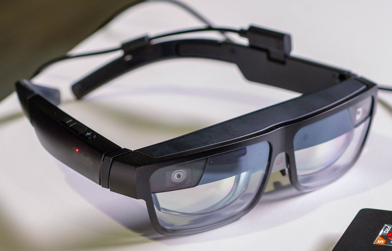 smart glasses as computer monitor