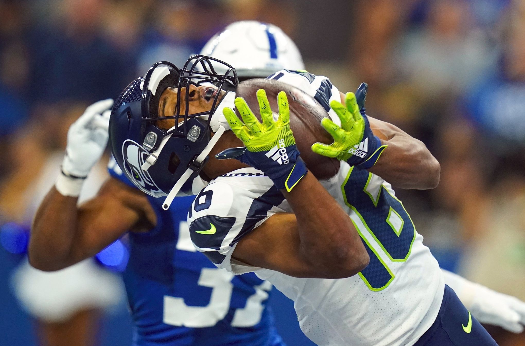 Efficient Wilson leads Seahawks past Colts 28-16 in opener