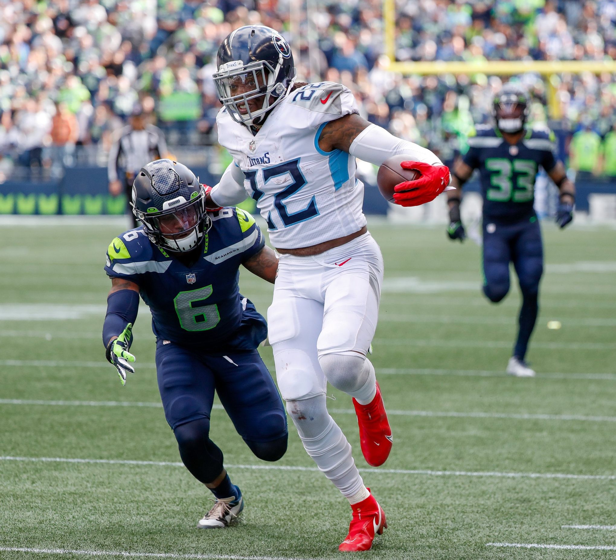 Tennessee Titans running back Derrick Henry's short TD puts AFC ahead  before halftime in second flag football contest