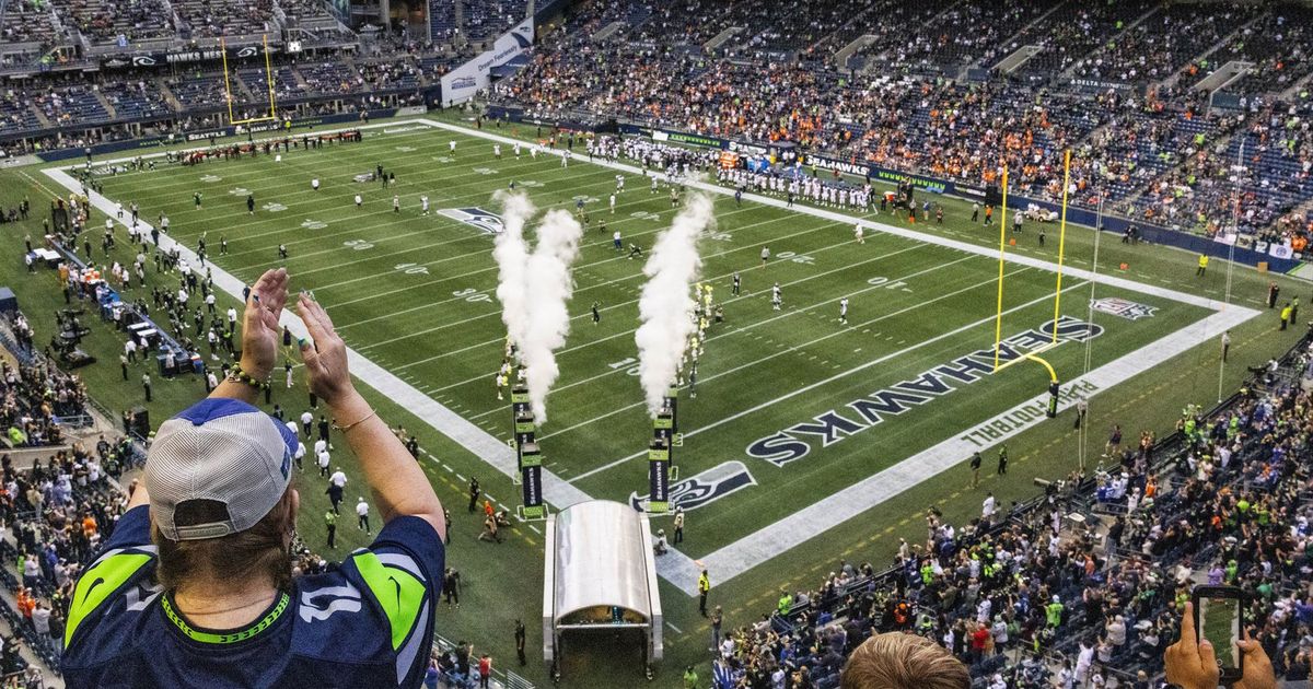 We are 12' - Seattle Seahawks' stadium provides thunderous home field  advantage - The Walking Tourists