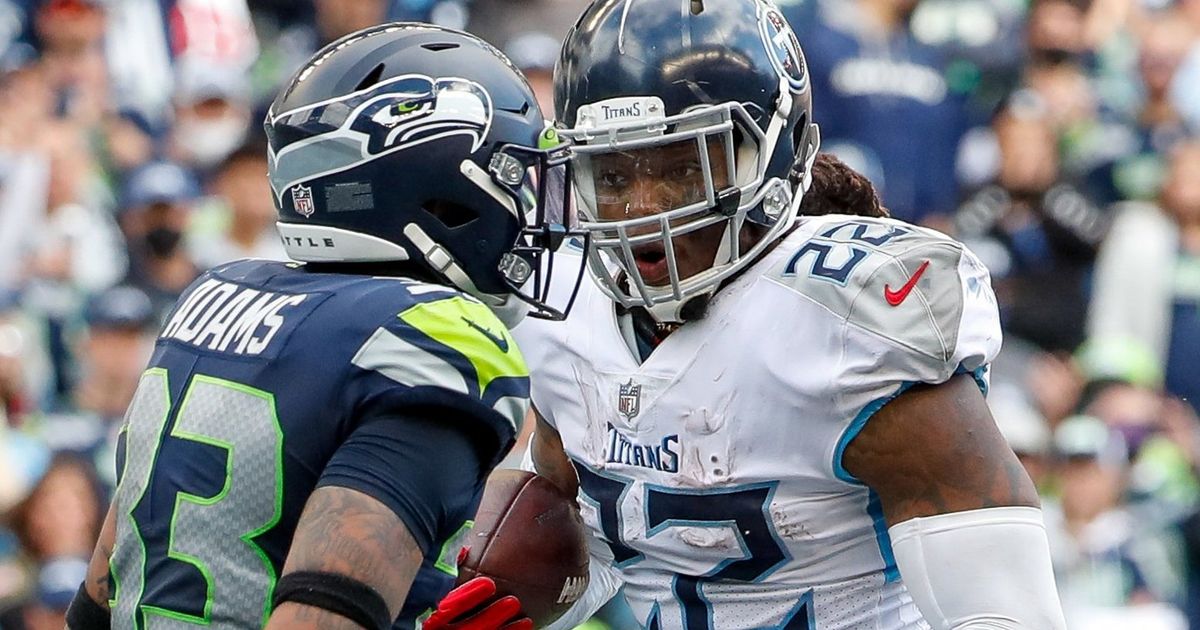 Derrick Henry leads Titans' late rally to stun Seahawks 33-30