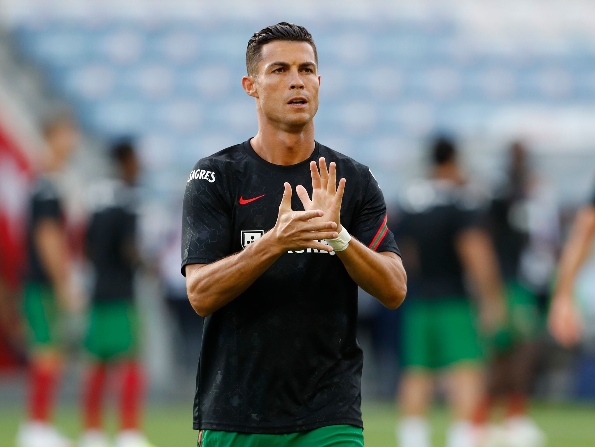 ronaldo gets 7 shirt