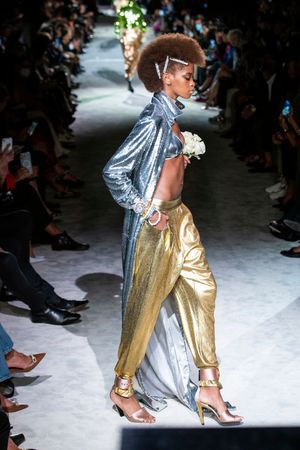 Tom Ford wraps NY Fashion Week with a show of disco glam | The Seattle Times