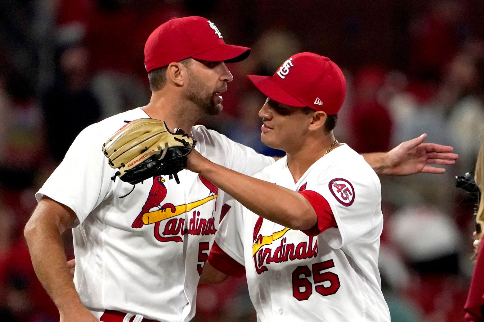 Molina homers, Wainwright wins as Cards beat Dodgers 5-4 | The Seattle Times