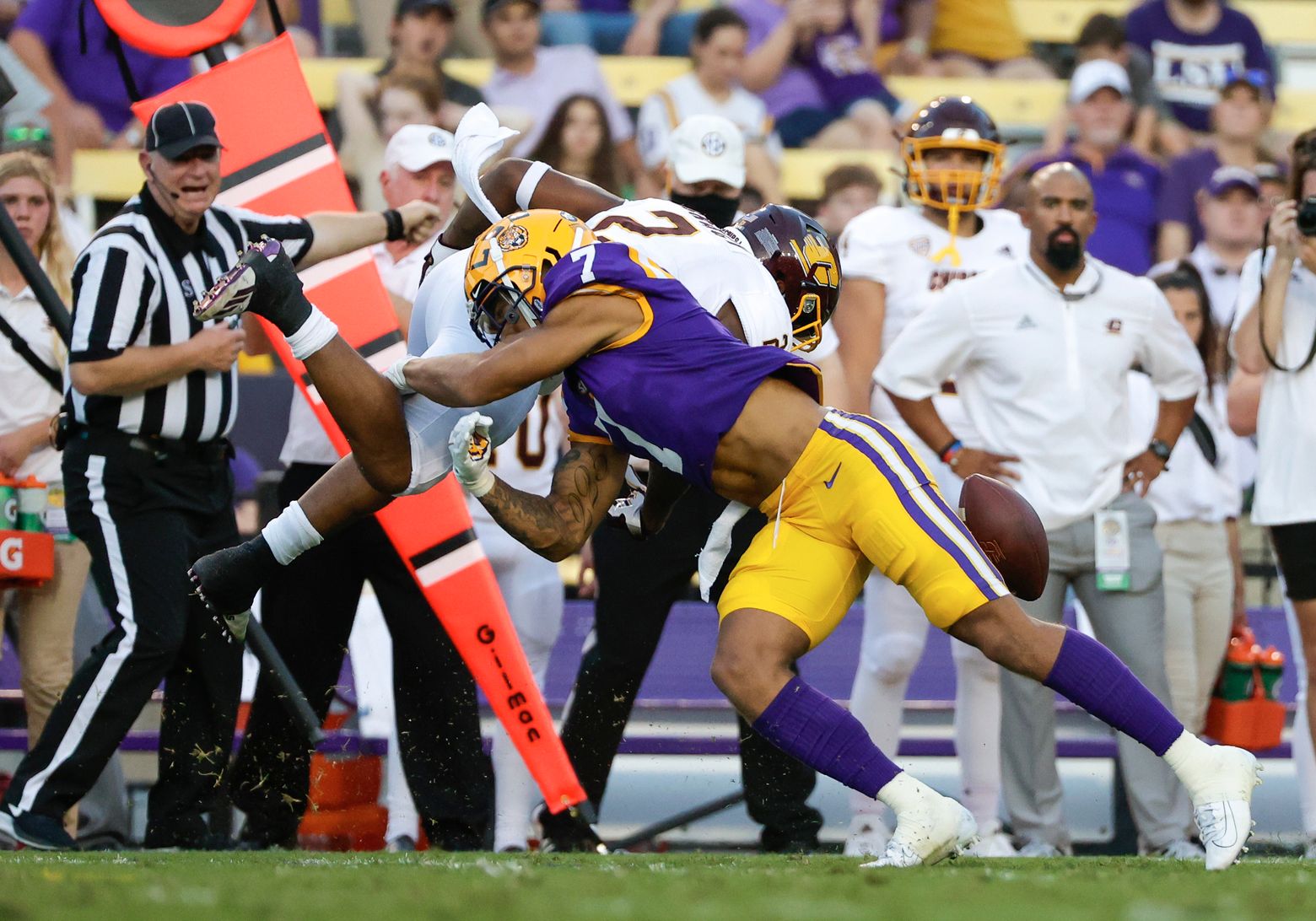 LSU CB Derek Stingley Jr. undergoes foot procedure, no timetable