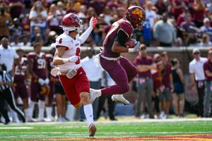 Behind Trey Potts' big day, Gophers hold off Miami (Ohio) 31-26