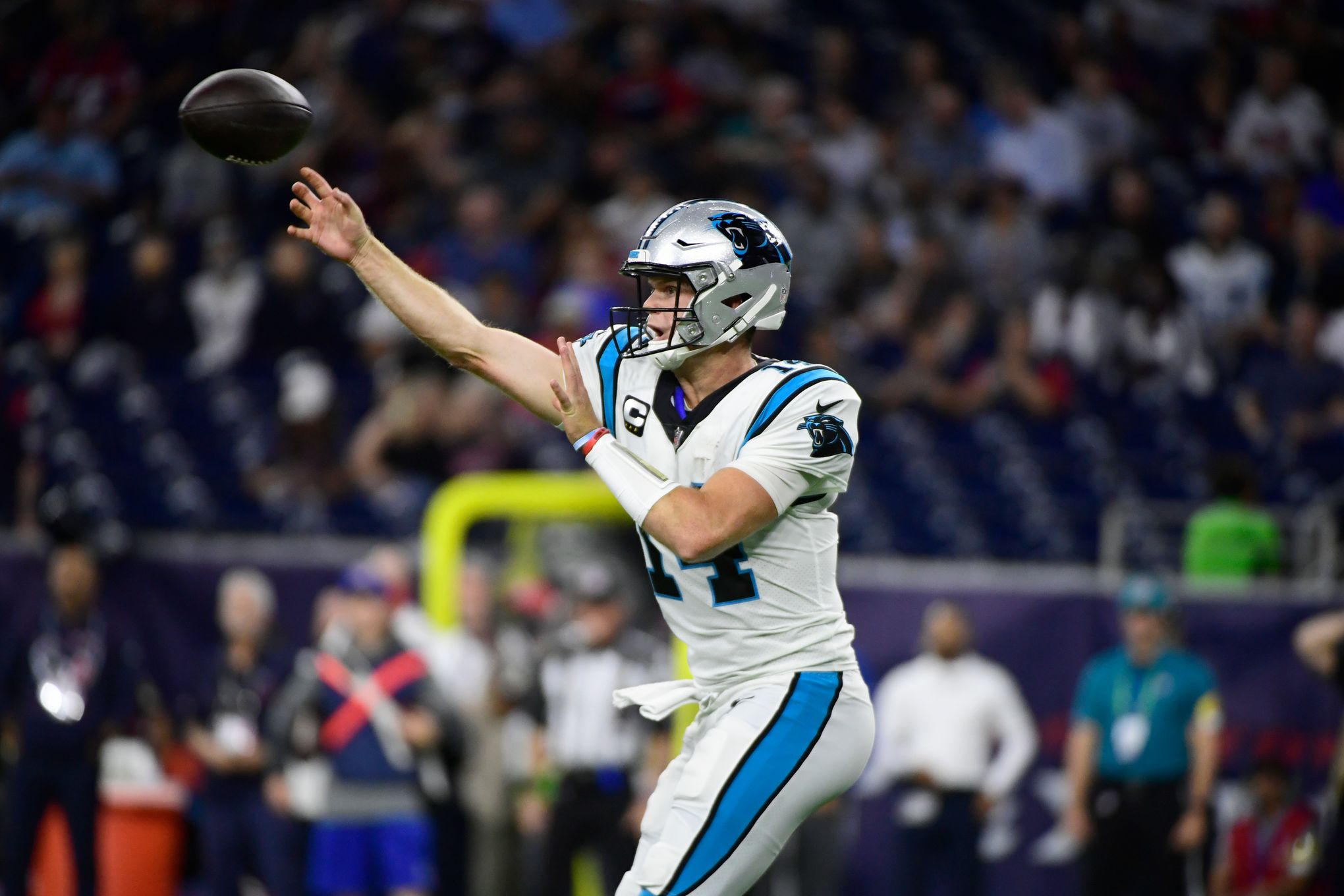 Sam Darnold throws three picks, Eagles come back to top Panthers