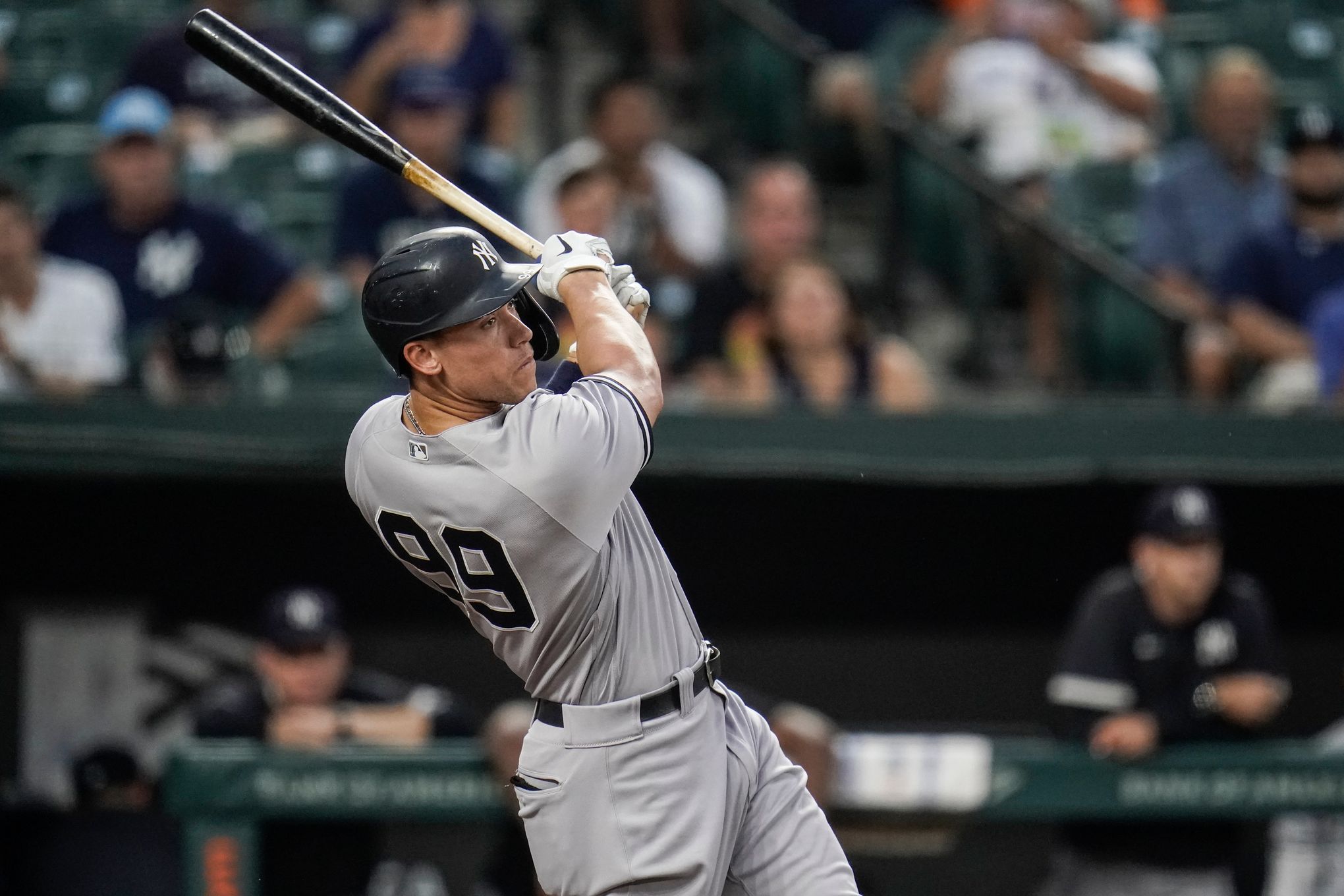 Luke Voit hits 2 home runs to help New York Yankees past Orioles