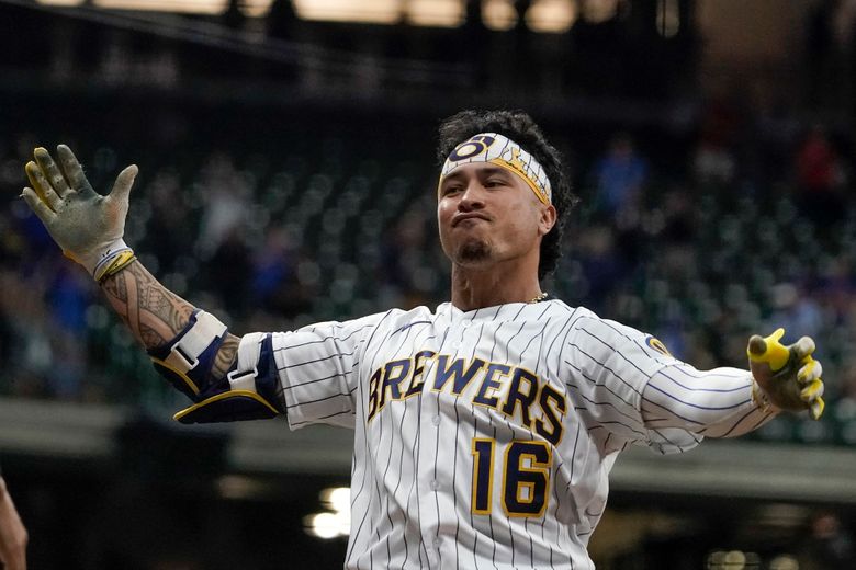 Kolten Wong of the Milwaukee Brewers hits a home run to tie the