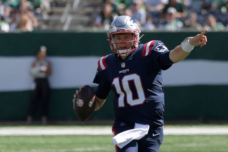 Patriots QB Mac Jones throws first NFL touchdown in season opener