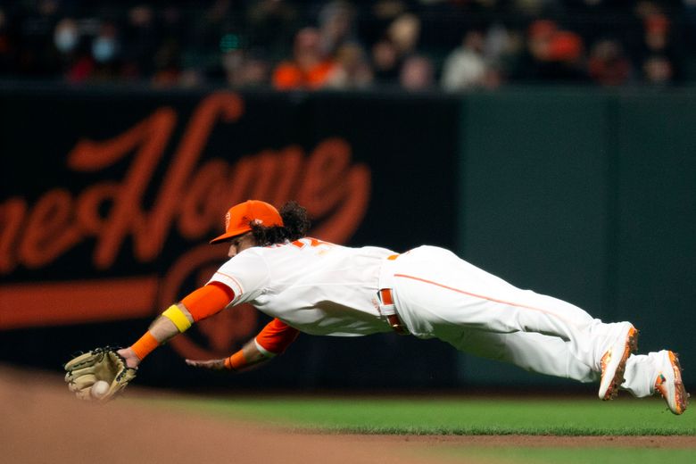 Giants' Mike Yastrzemski off the COVID list, back in lineup at LA