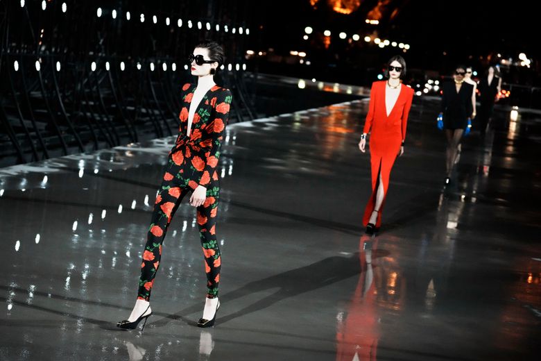 Saint Laurent Spring 2022 Ready-to-Wear Fashion Show