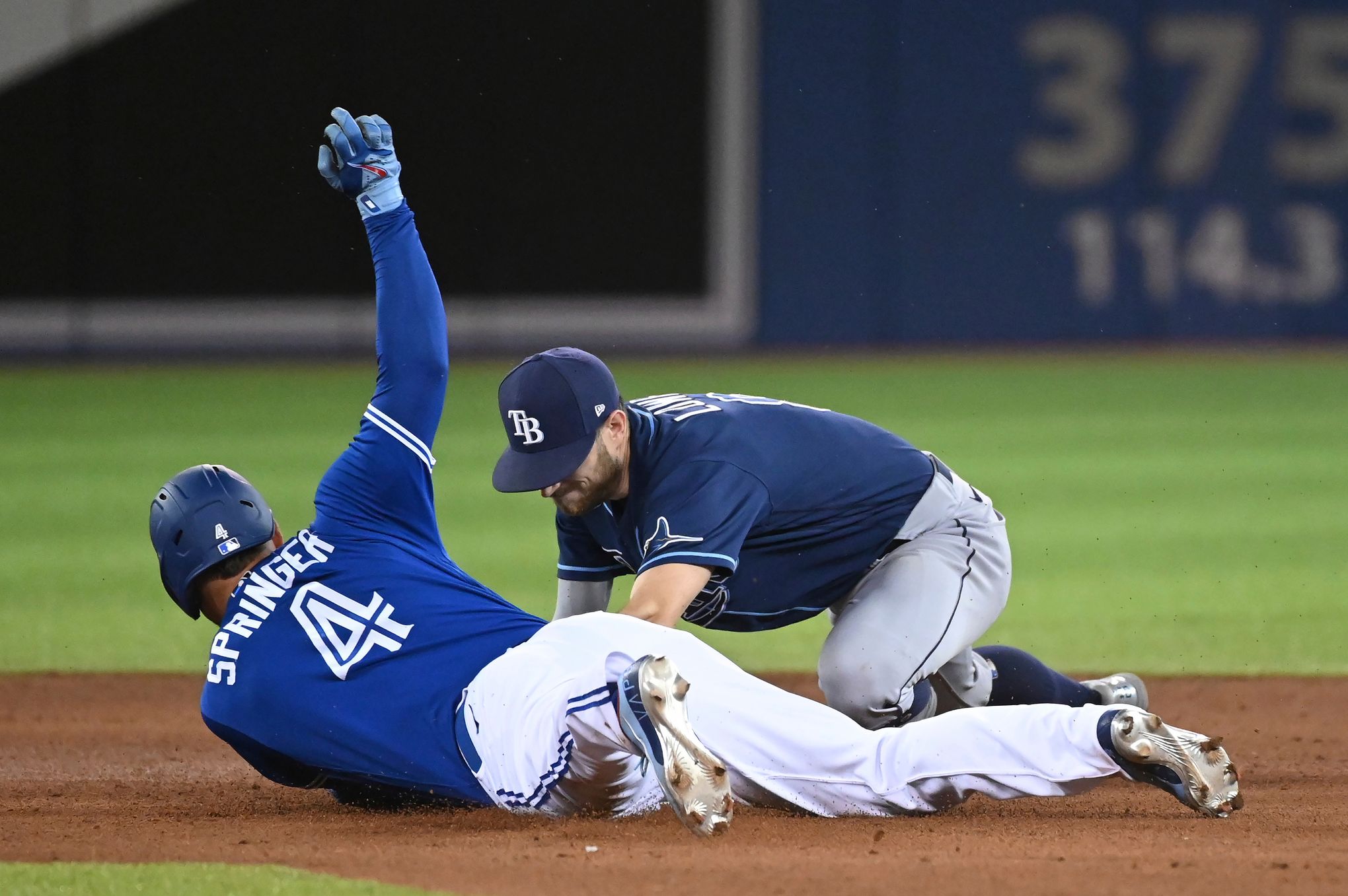 Choi and Lowe HR, Rays beat Jays 2-0 to reach 90-win mark