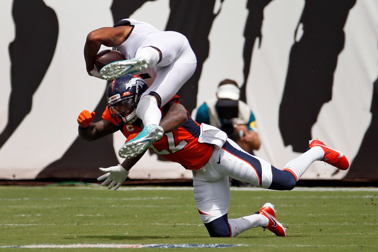 Jaguars can't get it done at home, fall 23-13 to Denver Broncos