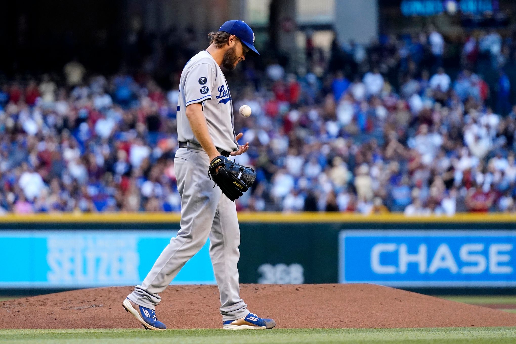 Los Angeles Dodgers' Gold Glove Finalists, Trea Turner in Philly +