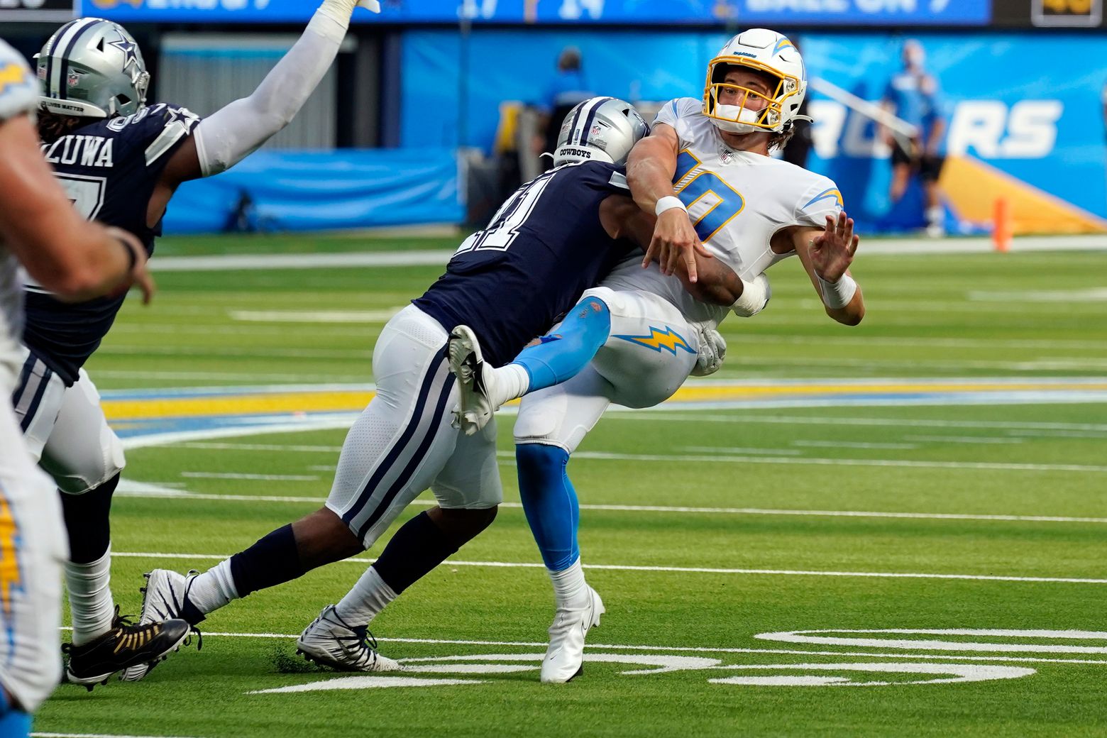 Dallas Cowboys 20-17 Los Angeles Chargers: Greg Zuerlein kicks