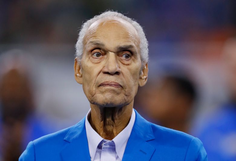 roger brown dress code College Football Hall of Fame DT dies at 84 Color Code:BROW