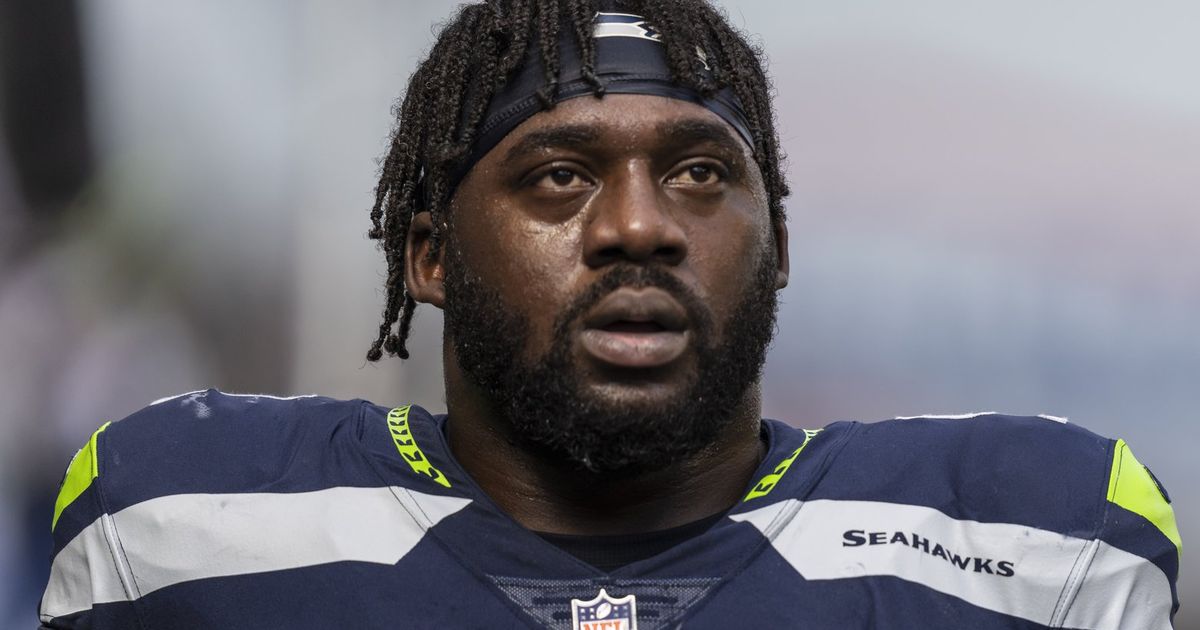 L.J. Collier's agent takes shot at Seahawks on the way out - Field Gulls