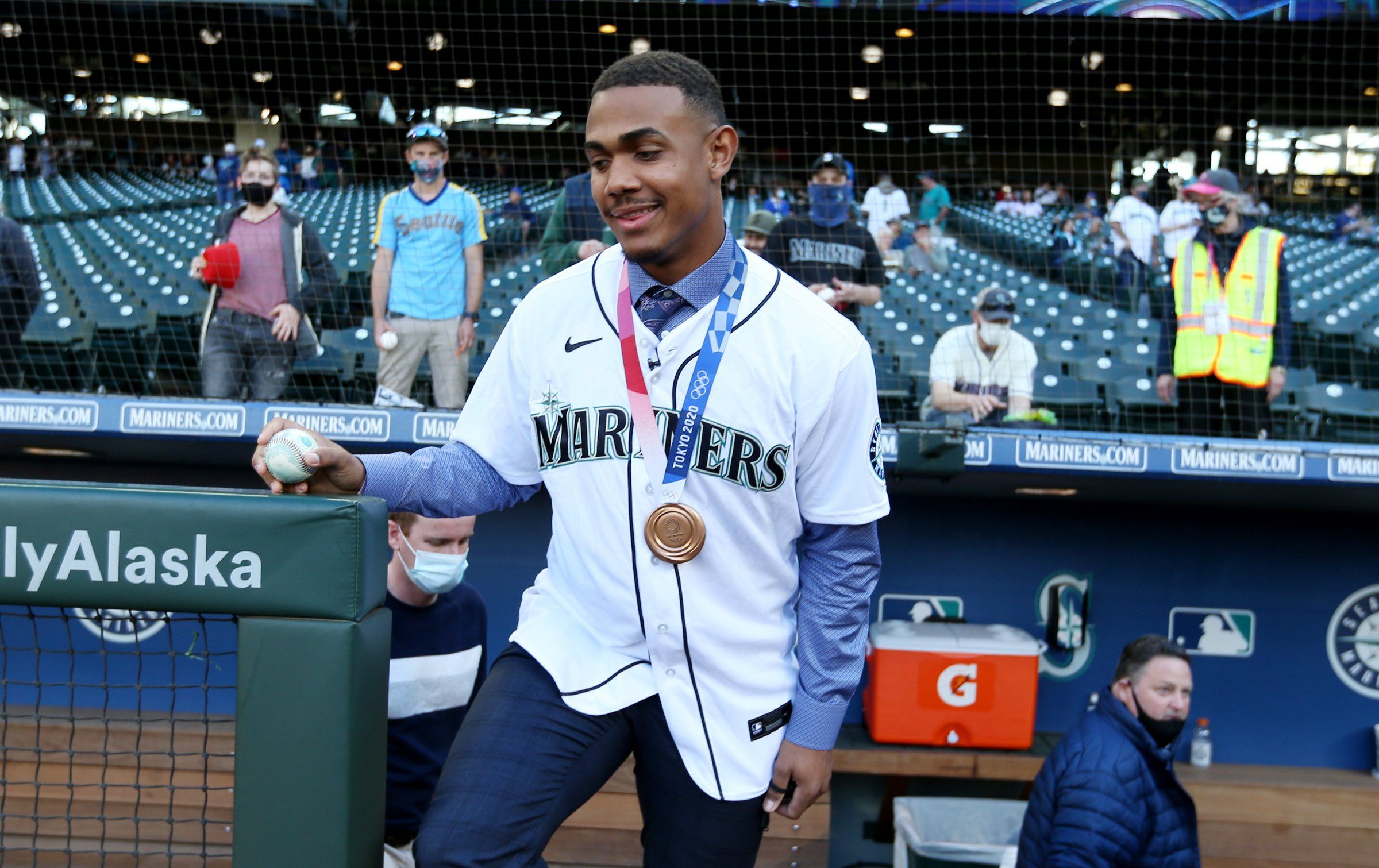 Electric' atmosphere at T-Mobile Park has Mariners prospect Julio