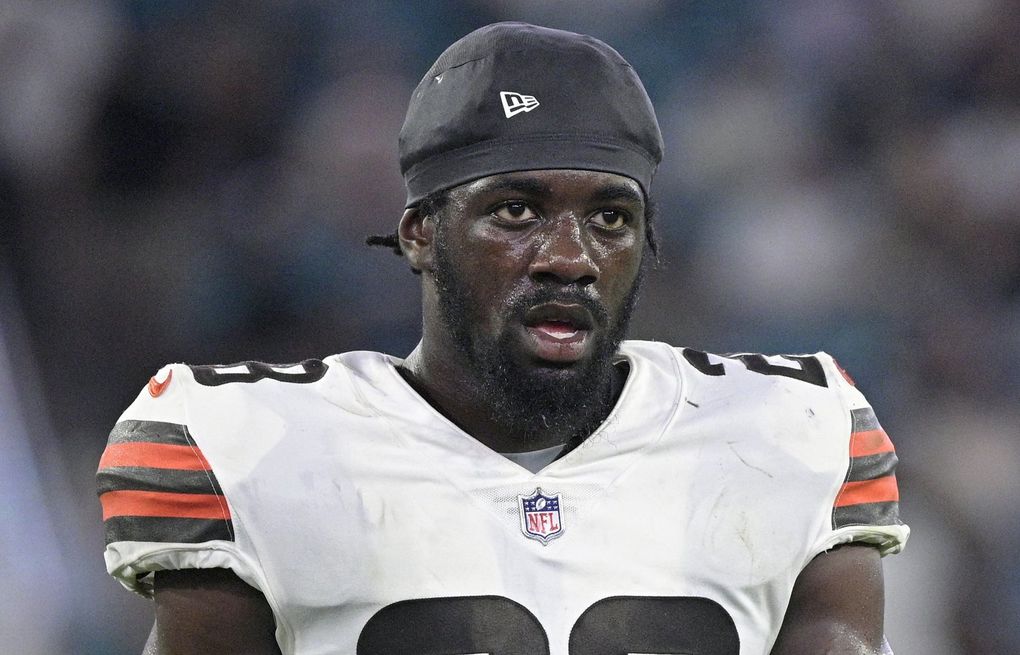 Browns LB Owusu-Koramoah returns after L.A. hospital stay – News