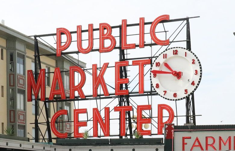 The Pike Street entrance to the market is bustling with visitors, many are tourists.  However, visitor numbers are still only around 75% of their 2019 levels.




Pike Place Market

Saturday October 8, 2021 218471