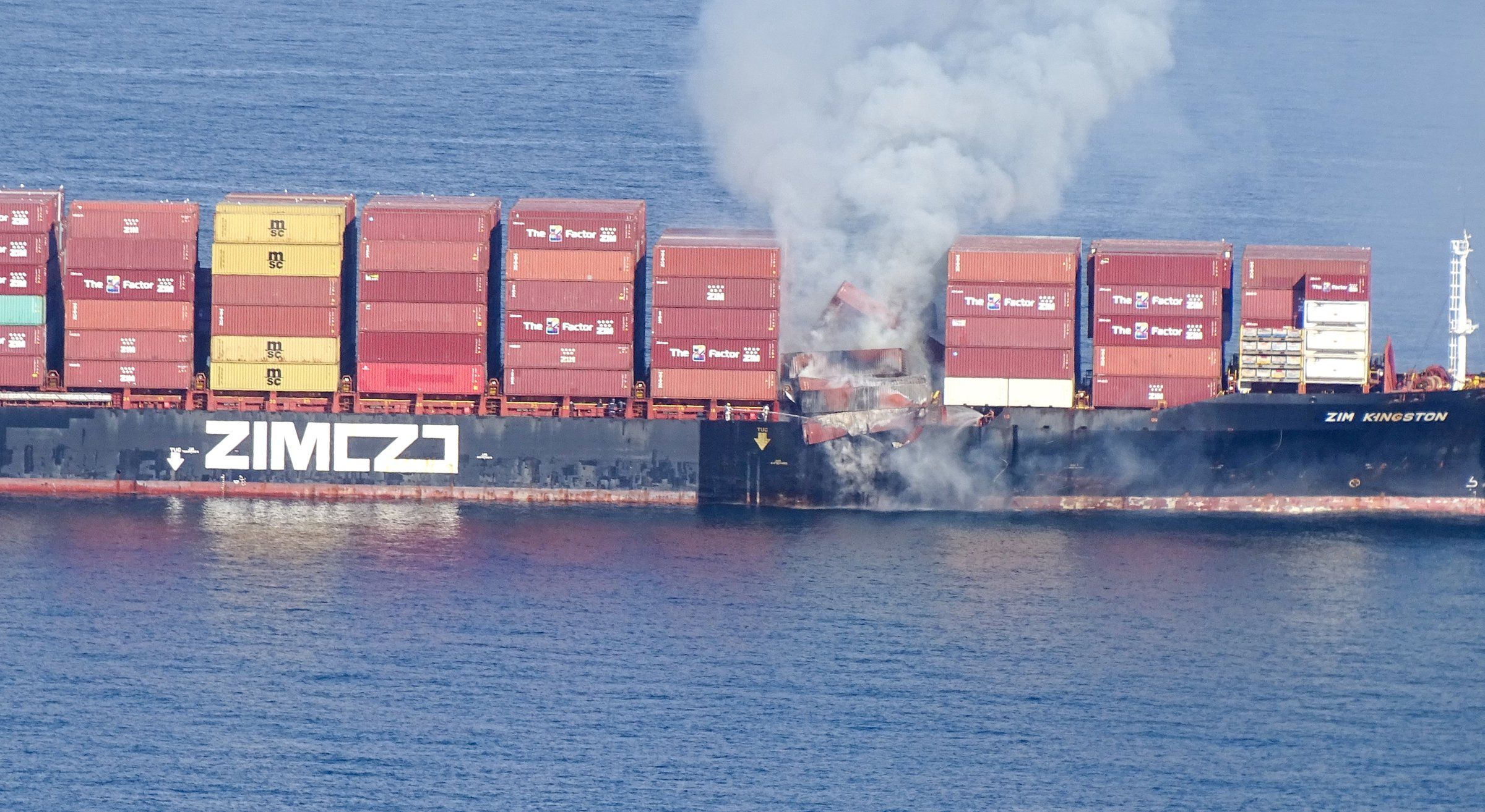 Cargo ship on fire off Victoria, B.C., while combustible