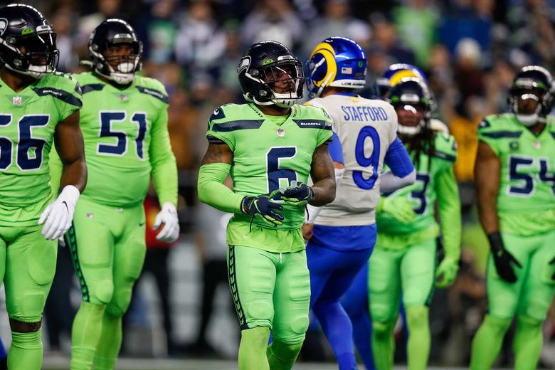 Seahawks defense feasts on Giants in dominant 'Monday Night