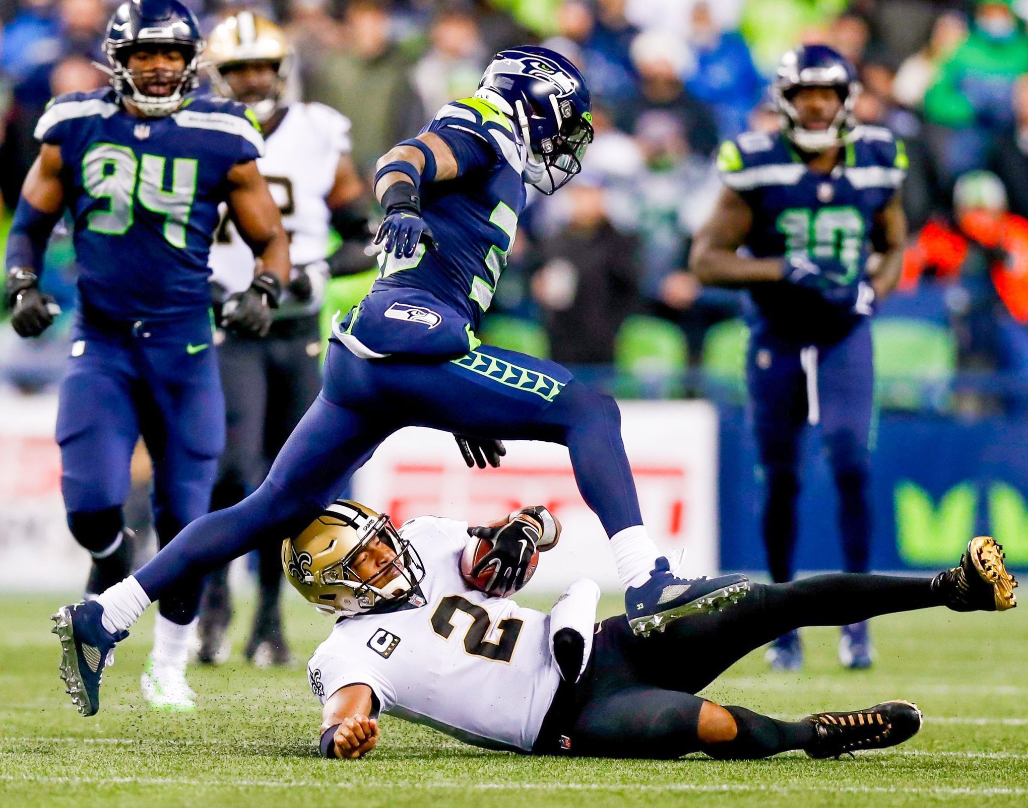 Saints capitalize on Seahawks' mistakes for 13-10 win - The Columbian