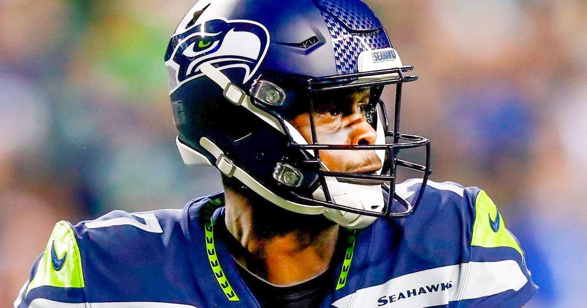 Seahawks starting quarterback: Who is QB1 and his backup for Seattle in  fantasy football? - DraftKings Network