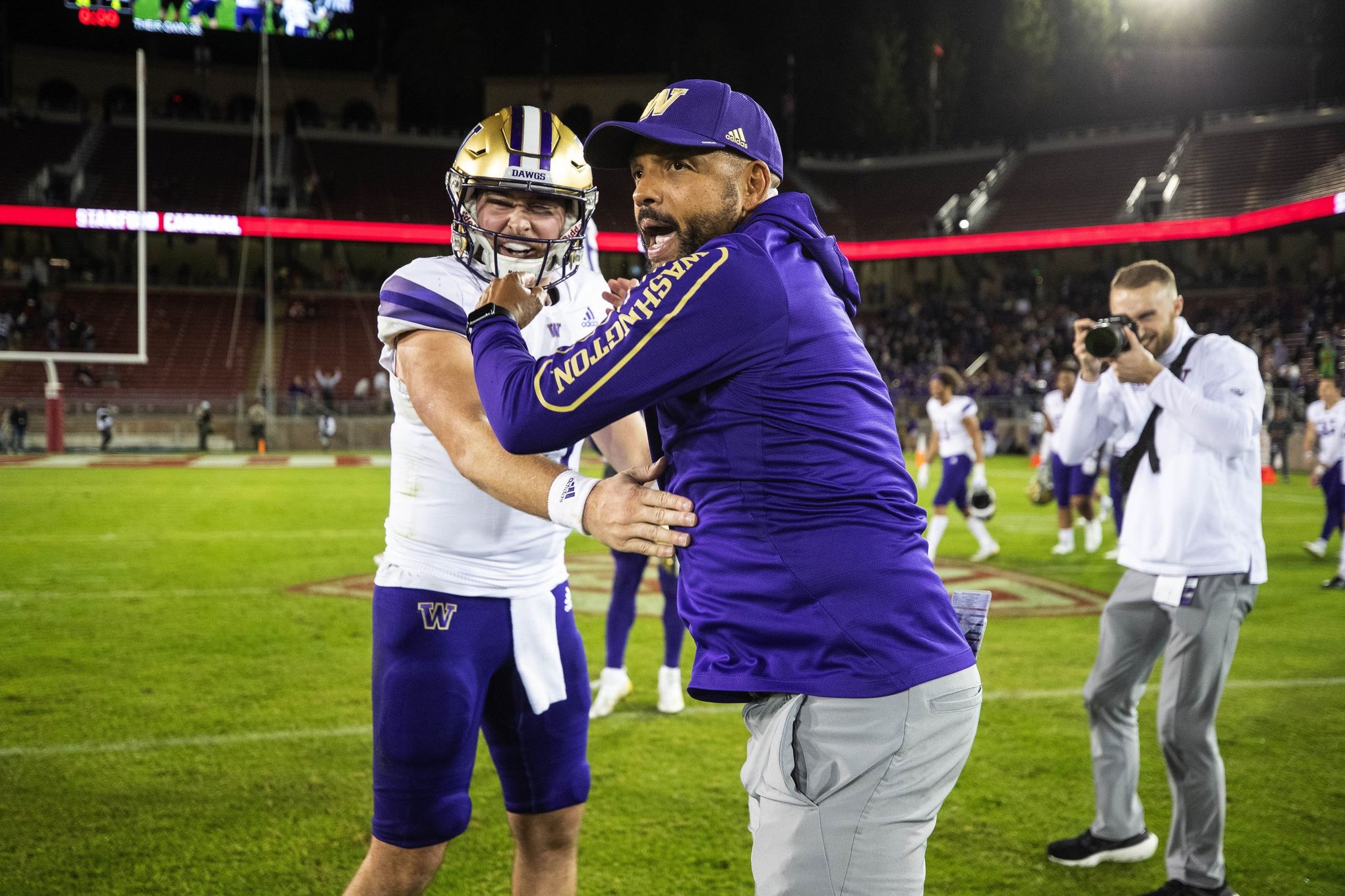 Huskies GameCenter: Live updates, highlights, how to watch, stream UW-UA