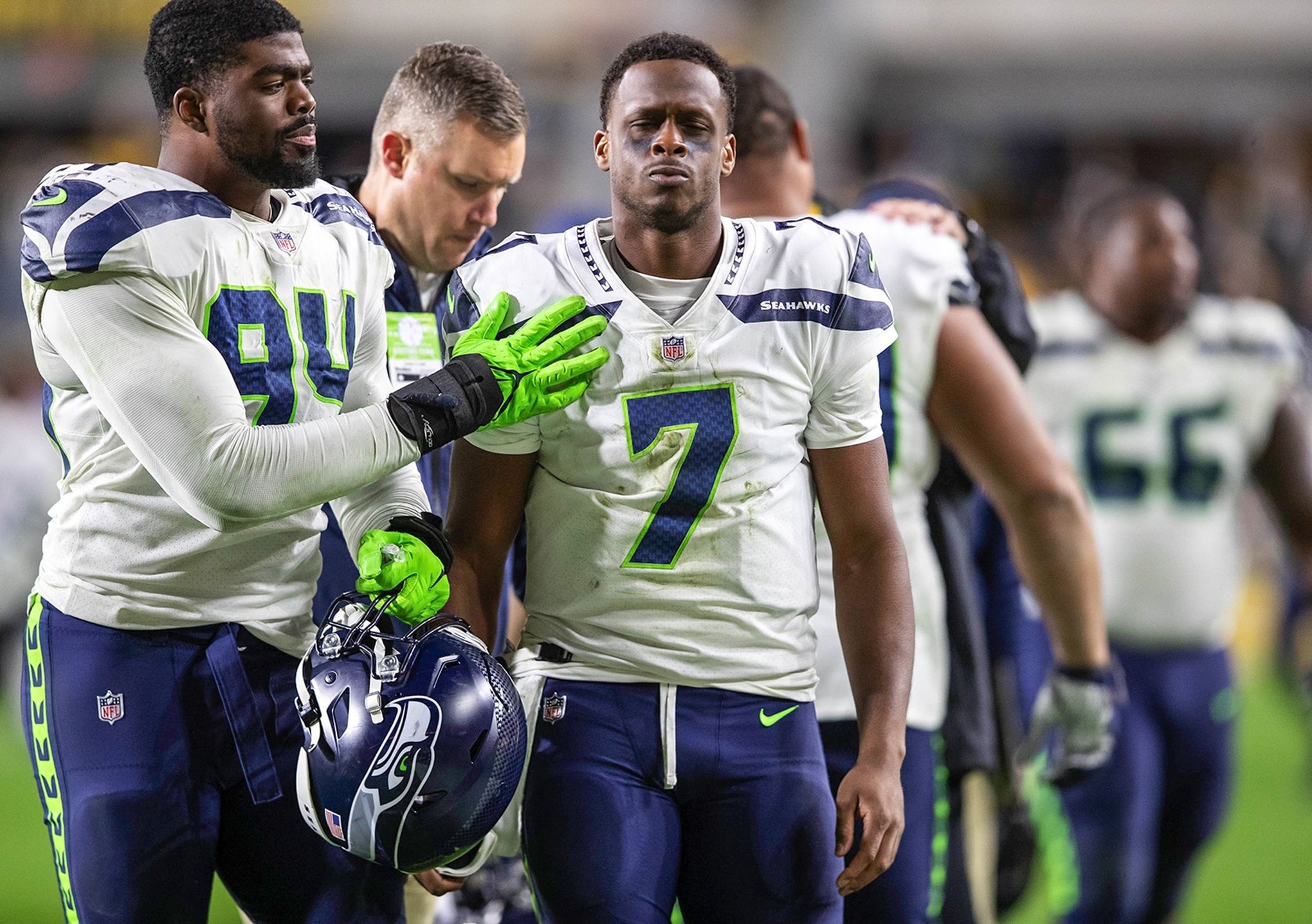 Seahawks DE Darrell Taylor's CT scans come back 'clear,' Pete Carroll says