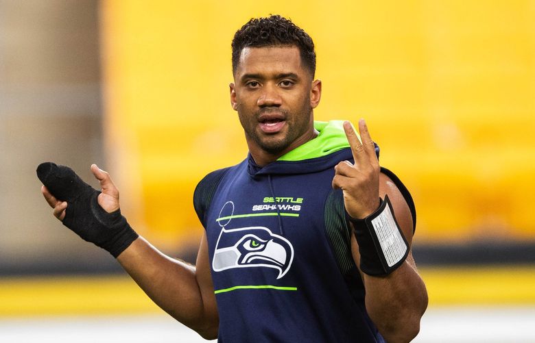 Russell Wilson does a walk through of the Seahawks offense – without any players – as he works out at Heinz Field Sunday.
.
The Seattle Seahawks played the Pittsburgh Steelers in Sunday Night Football, October 17, 2021 at Heinz Field in Pittsburgh, PA. 218532