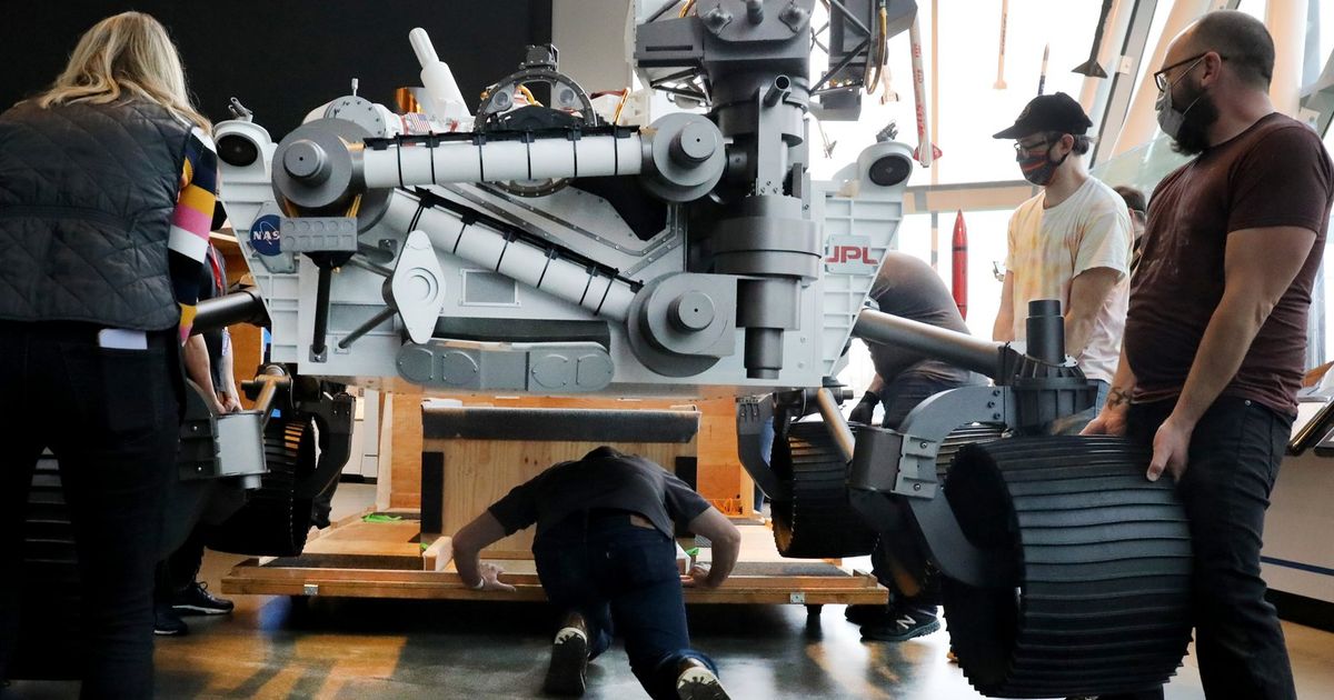 Prototype Mock Mars Rover Museum of Flight gets a Mars rover mock-up | The Seattle Times