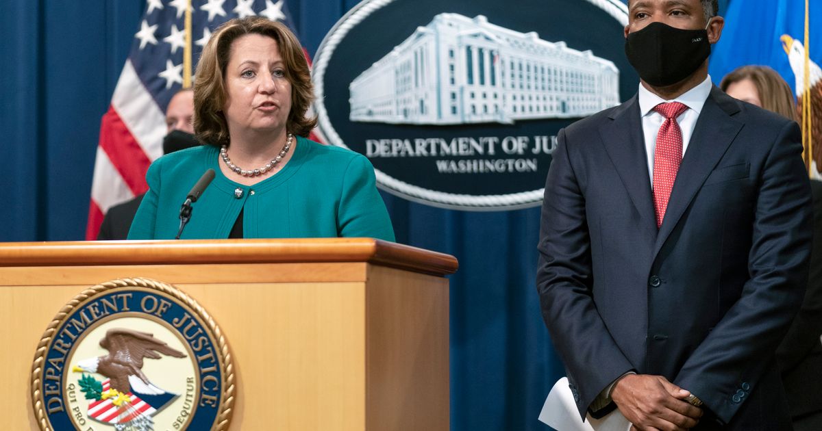 Exposing the Menace: Darknet Drug Trafficking and Social Security Number Theft on the Dark Web Exposing the Menace: Darknet Drug Trafficking and Social Security Number Theft on the Dark Web