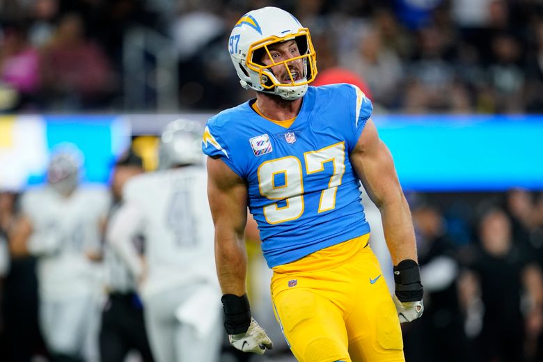 Chargers' Justin Herbert, Austin Ekeler give Raiders first loss 