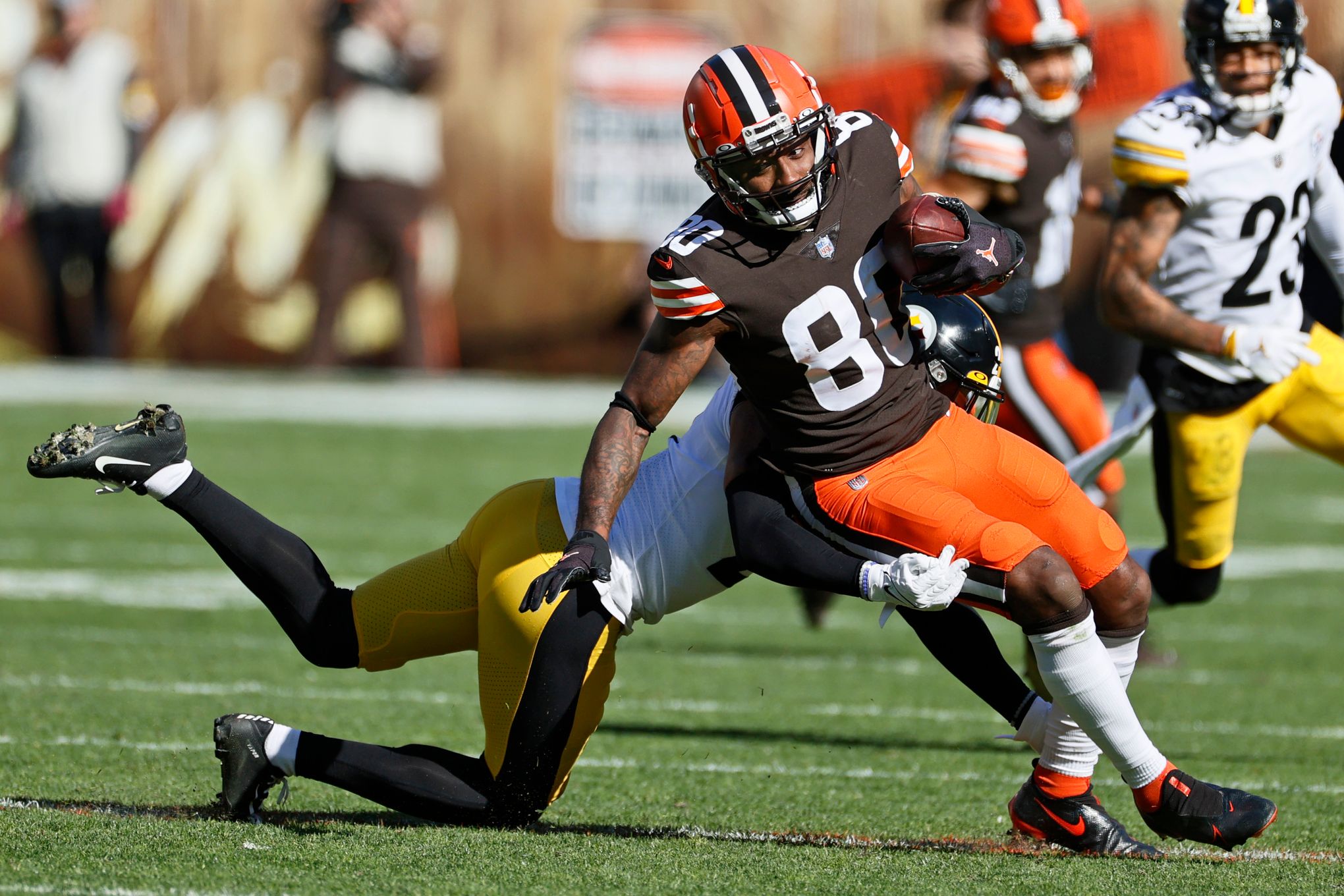 Browns' defense made a Week 1 statement in the competitive AFC