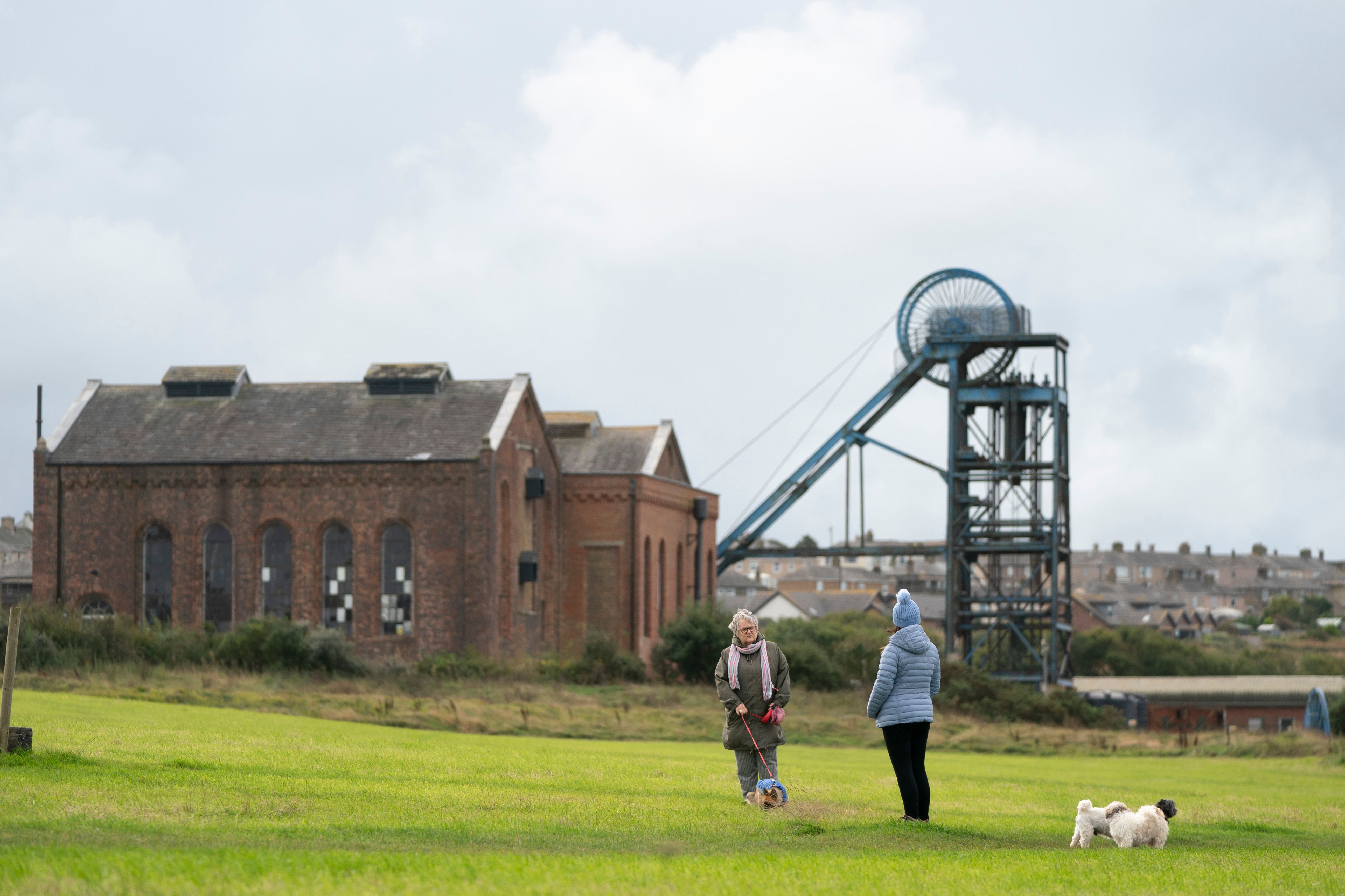 Plan for UK coal mine brings hope to some, horror to others | The