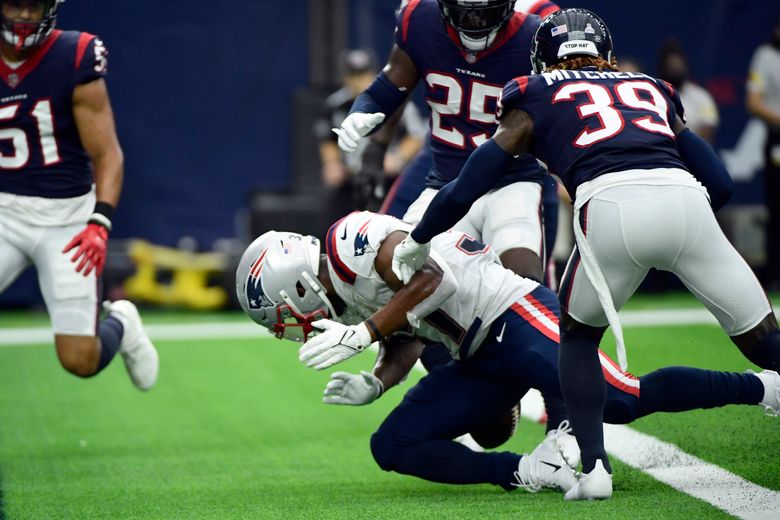 Pats outduel Texans, win 25-22 on Folk's kick