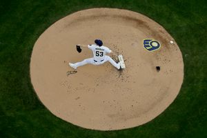 Fried sharp, Braves blank Brewers 3-0 to tie NLDS at 1-all - The San Diego  Union-Tribune